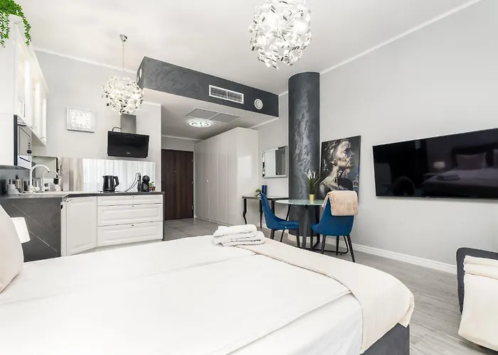 Margi Elva Basen Pool Sauna Щецин